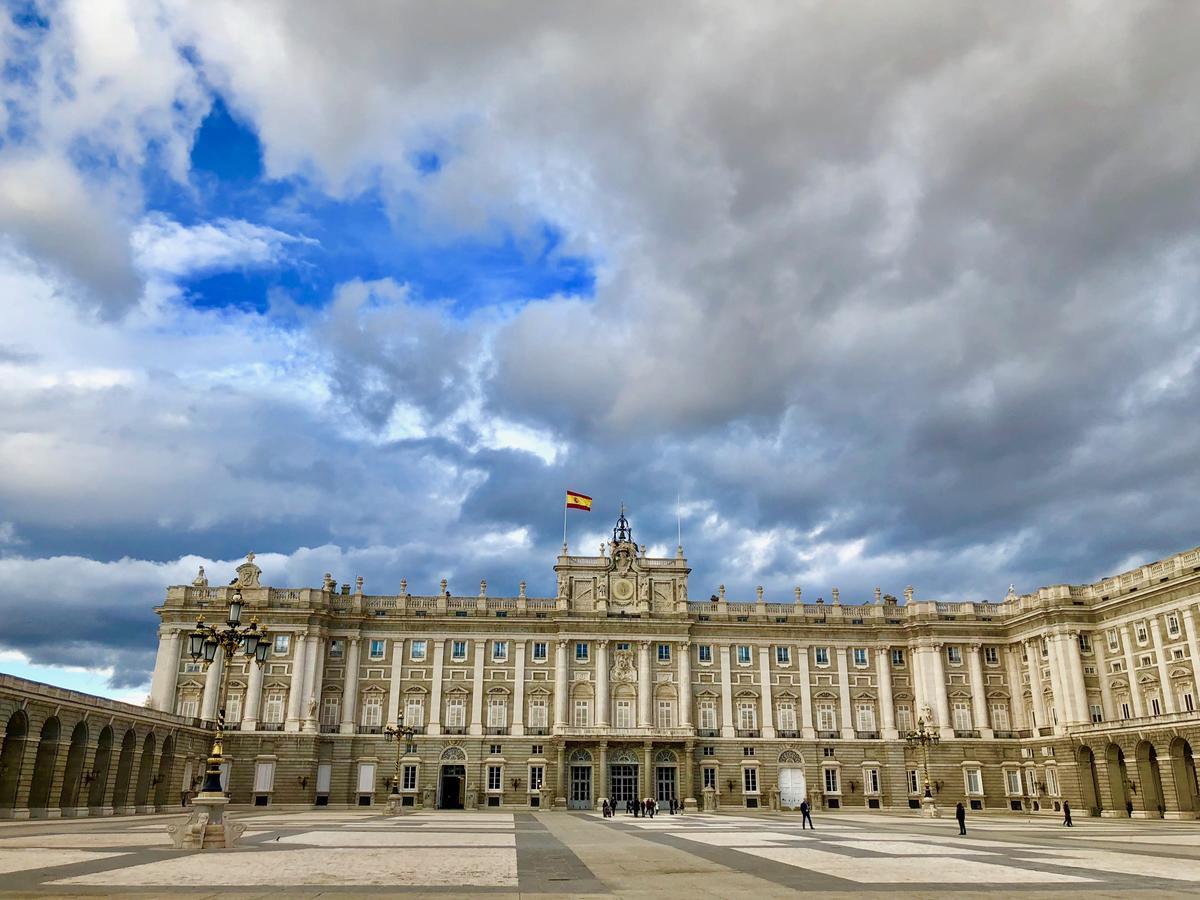 Latina Palace Madrid Exterior foto